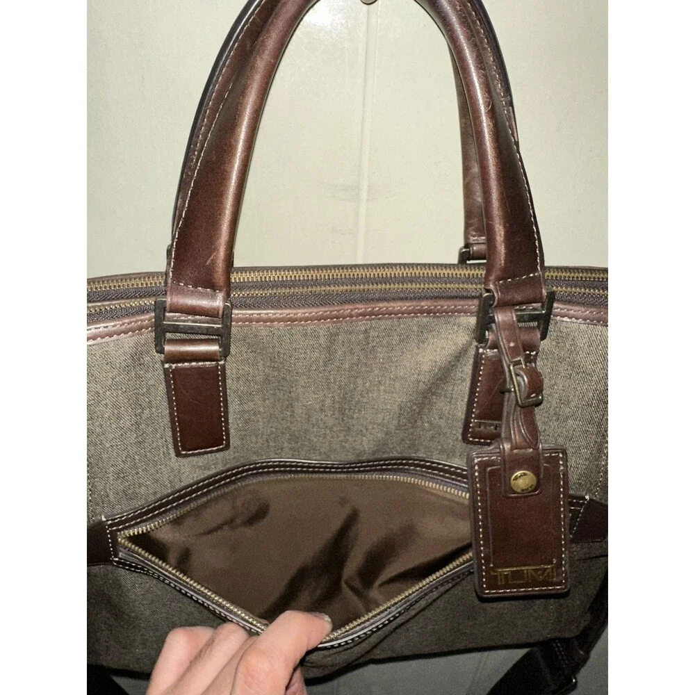 TUMI BEACON HILL BRANCH SLIM LAPTOP BRIEF CASE MESSENGER SATCHEL BAG LEATHER EUC